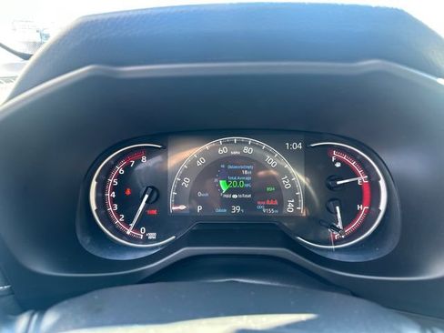 Certified 2025 Toyota RAV4 LE image 29