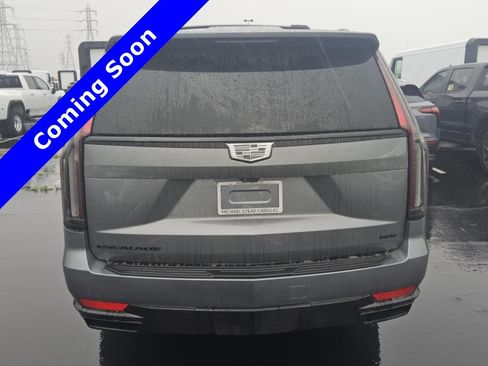 Used 2022 Cadillac Escalade ESV Sport Platinum w/ LPO, ONYX Package AWD/4WD image 18