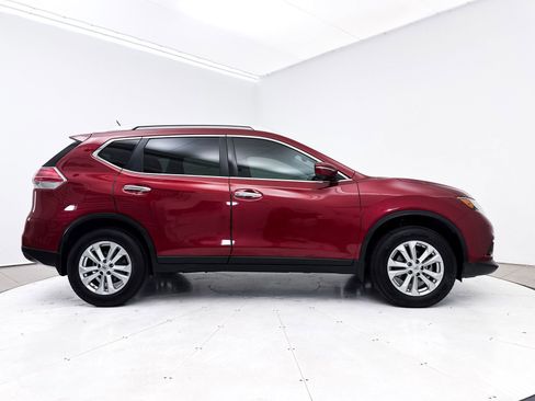 Used 2015 Nissan Rogue SV w/ SV Premium Package FWD image 38