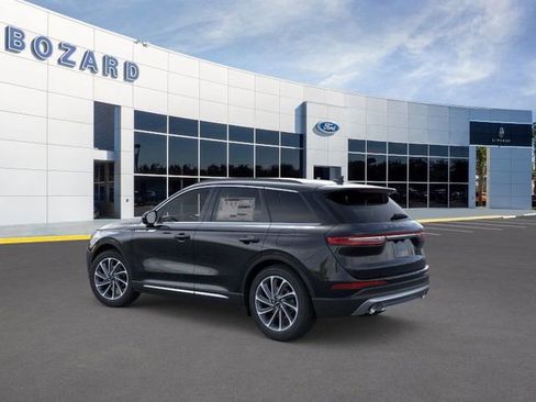 New 2026 Lincoln Corsair Premiere image 4