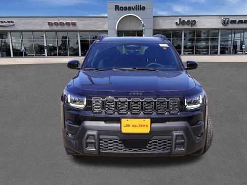 New 2026 Jeep Cherokee Laredo image 9