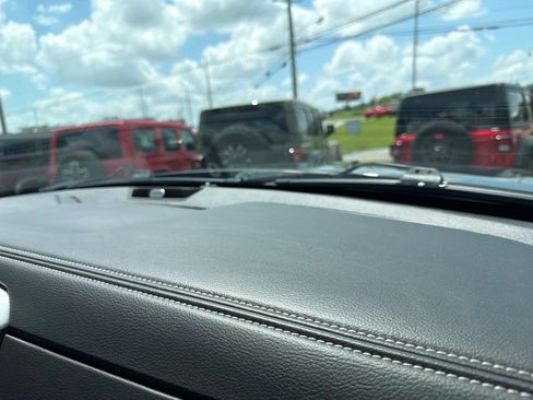 Used 2011 RAM 1500 R/T RWD image 19