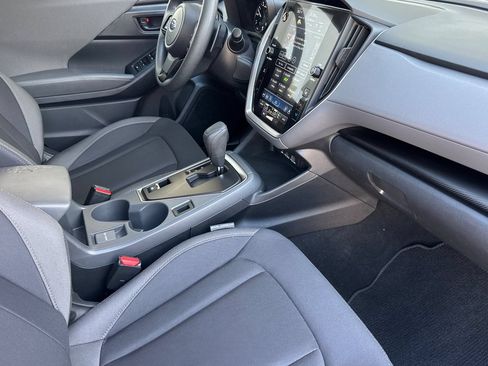 Used 2025 Subaru Crosstrek 2.5i Premium AWD/4WD image 16
