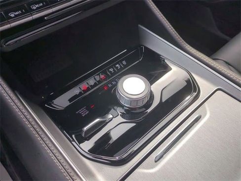 New 2026 Jeep Grand Wagoneer 4WD image 14