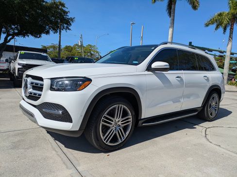 Used 2022 Mercedes-Benz GLS 450 4MATIC image 7