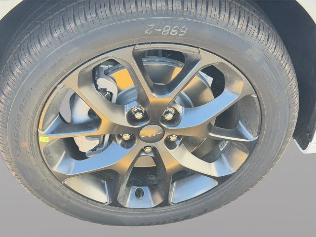New 2027 Chrysler Pacifica Select AWD/4WD image 9