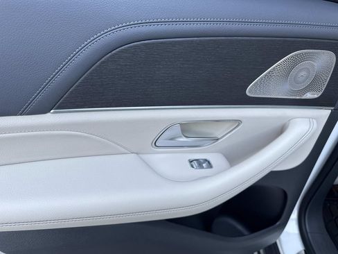 Used 2020 Mercedes-Benz GLE 350 4MATIC image 11