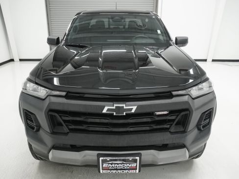 Used 2024 Chevrolet Colorado Trail Boss w/ Advanced Trailering Package AWD/4WD image 2
