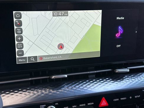 Used 2024 Kia Carnival SX Prestige FWD image 18