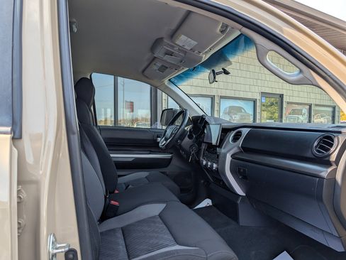 Used 2017 Toyota Tundra SR5 image 20
