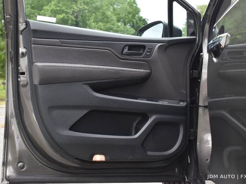 Used 2019 Honda Odyssey EX-L image 8