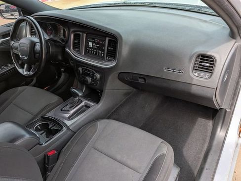 Used 2020 Dodge Charger SXT w/ Blacktop Package image 28