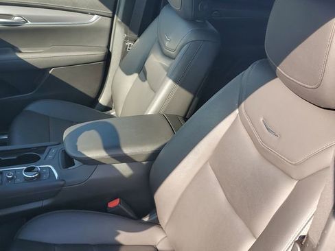 Certified 2025 Cadillac XT5 Luxury AWD/4WD image 26