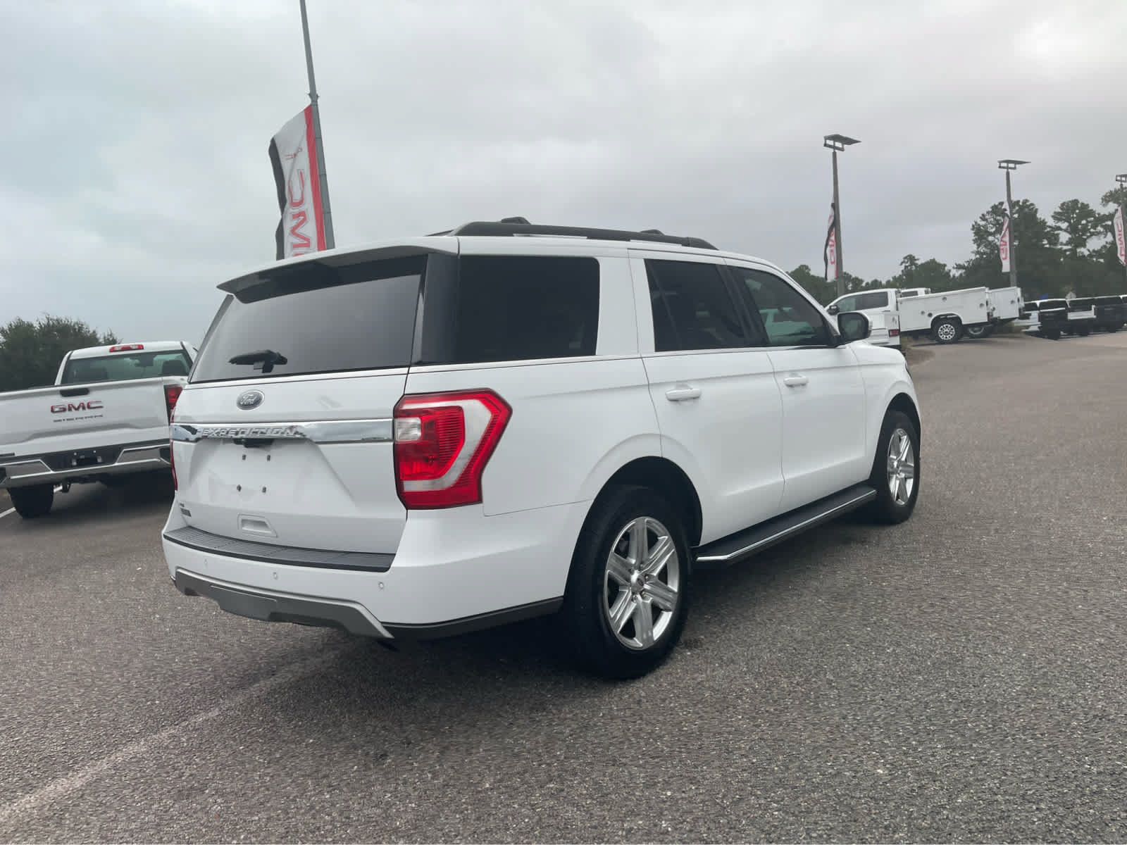 Used 2021 Ford Expedition XLT RWD image 5