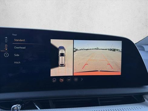 Used 2025 Cadillac Optiq Sport 1 AWD/4WD image 18