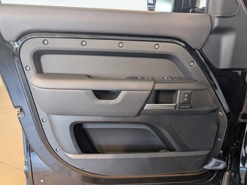 New 2025 Land Rover Defender 110 S image 8