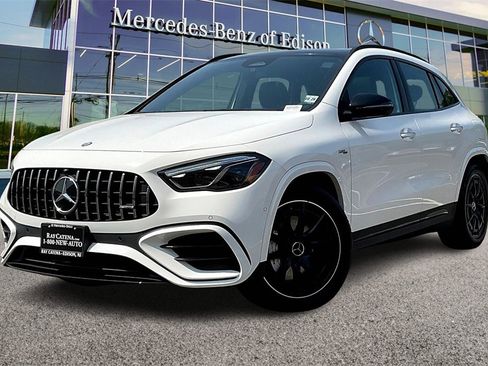 Used 2025 Mercedes-Benz GLA 35 AMG 4MATIC image 9