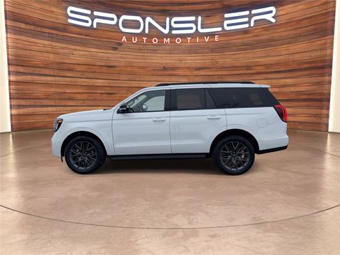 New 2026 Ford Expedition Platinum w/ Platinum Ultimate Package image 2