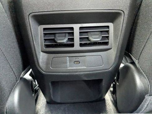 Used 2026 Chevrolet Colorado LT AWD/4WD image 16