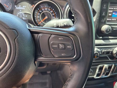 Certified 2020 Jeep Gladiator Sport AWD/4WD image 29