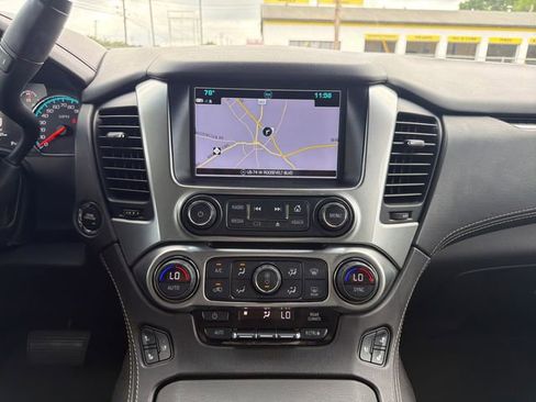 Used 2020 Chevrolet Suburban Premier AWD/4WD image 16