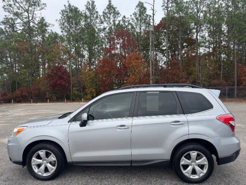 Used 2015 Subaru Forester 2.5i Limited image 8