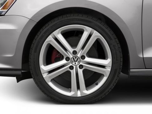Used 2017 Volkswagen Jetta GLI image 11
