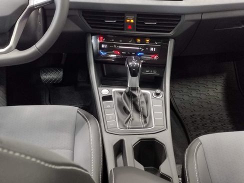 New 2026 Volkswagen Jetta SE FWD image 33