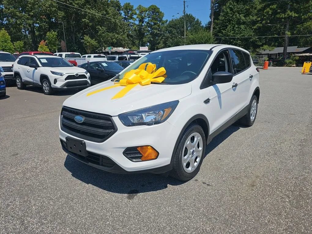 Used 2018 Ford Escape S FWD image 3