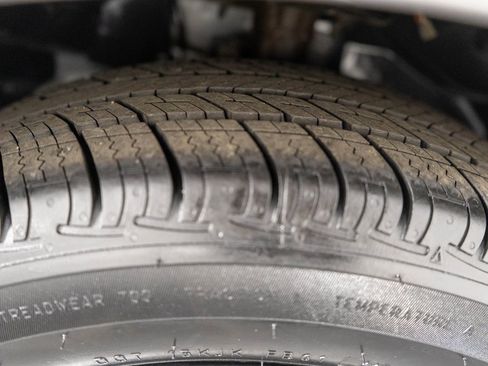 Used 2014 Ford Fiesta SE w/ SE Fuel Economy Package image 31