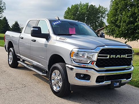 Used 2024 RAM 2500 Big Horn w/ Safety Group AWD/4WD image 7