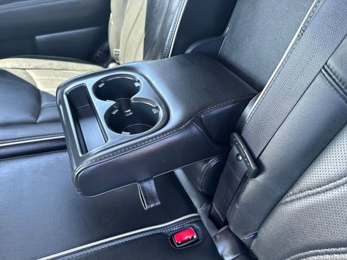 Used 2019 INFINITI QX60 Luxe w/ Essential Package AWD/4WD image 41