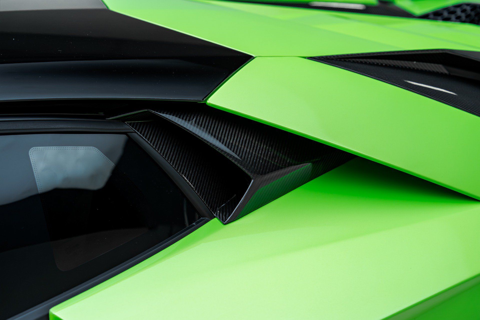 Used 2019 Lamborghini Aventador SVJ AWD/4WD image 50