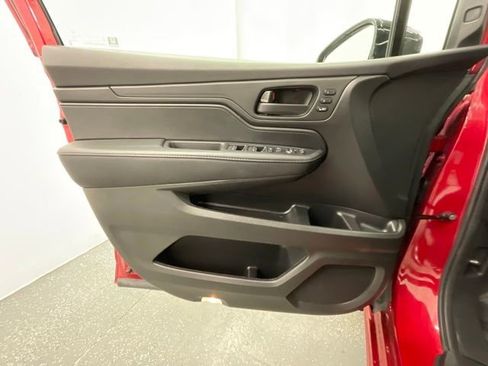 Used 2025 Honda Odyssey Sport-L image 9