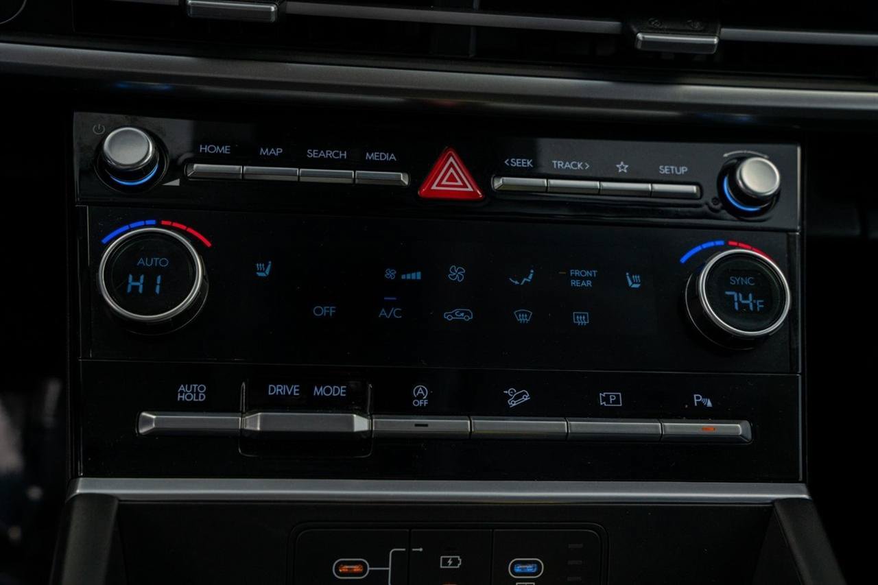 Used 2026 Hyundai Santa Fe SEL FWD image 19