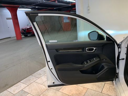 Used 2023 Honda Civic EX image 13