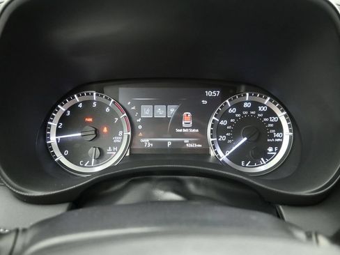 Used 2023 Toyota Highlander LE AWD/4WD image 14