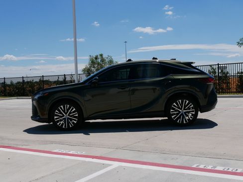 Used 2025 Lexus RX 350 Premium Plus w/ Convenience Package AWD/4WD image 6