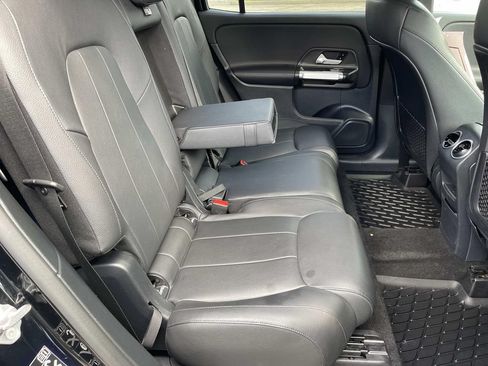 Used 2022 Mercedes-Benz GLB 250 image 20