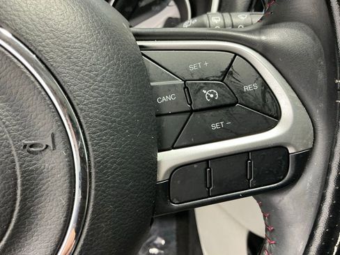 Used 2018 Jeep Compass Limited w/ Navigation Group image 38