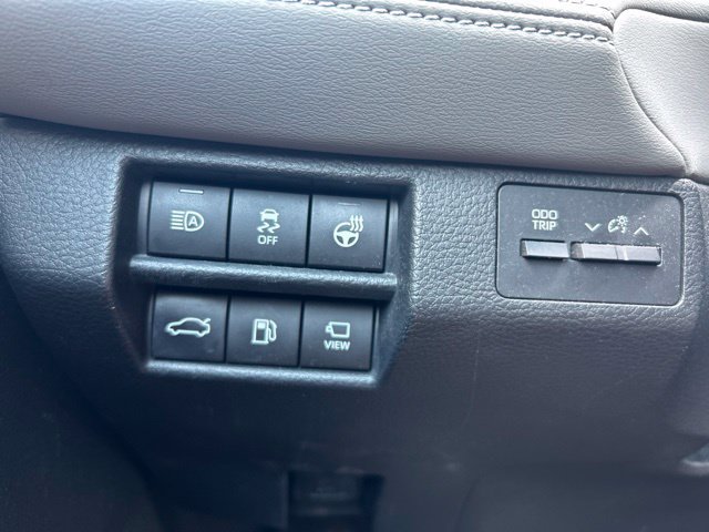 Used 2019 Toyota Avalon Limited w/ Advanced Safety Package FWD image 16