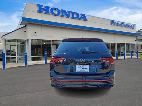 Used 2022 Volkswagen Tiguan SE R-Line AWD/4WD image 5