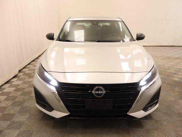 Used 2025 Nissan Altima 2.5 SV FWD image 23
