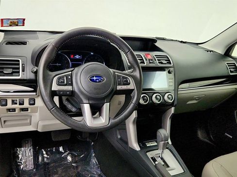 Used 2018 Subaru Forester 2.5i Limited AWD/4WD image 12