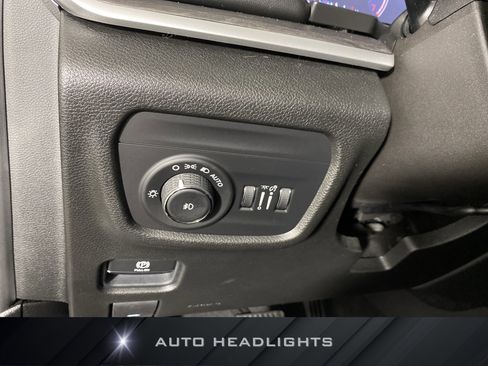 Used 2021 Jeep Grand Cherokee L Limited AWD/4WD image 24