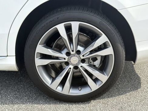 Used 2017 Mercedes-Benz C 300 4MATIC Sedan image 22