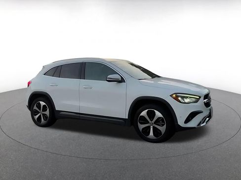 Used 2025 Mercedes-Benz GLA 250 image 2