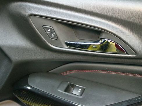 Used 2024 Chevrolet Trax RS w/ Driver Confidence Package image 9