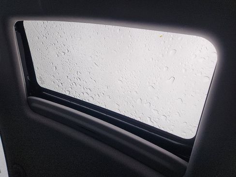 Used 2022 Honda CR-V Touring image 14