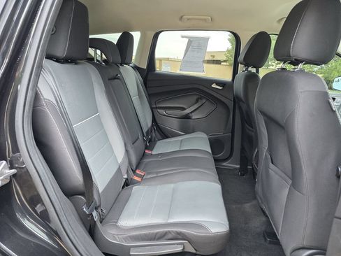 Used 2015 Ford Escape SE FWD image 20